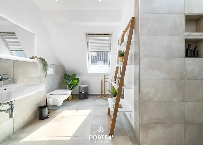 Buhne 16 Daenschendorf Auf * フェーマルン